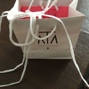 Swarvoski blue crystal necklace